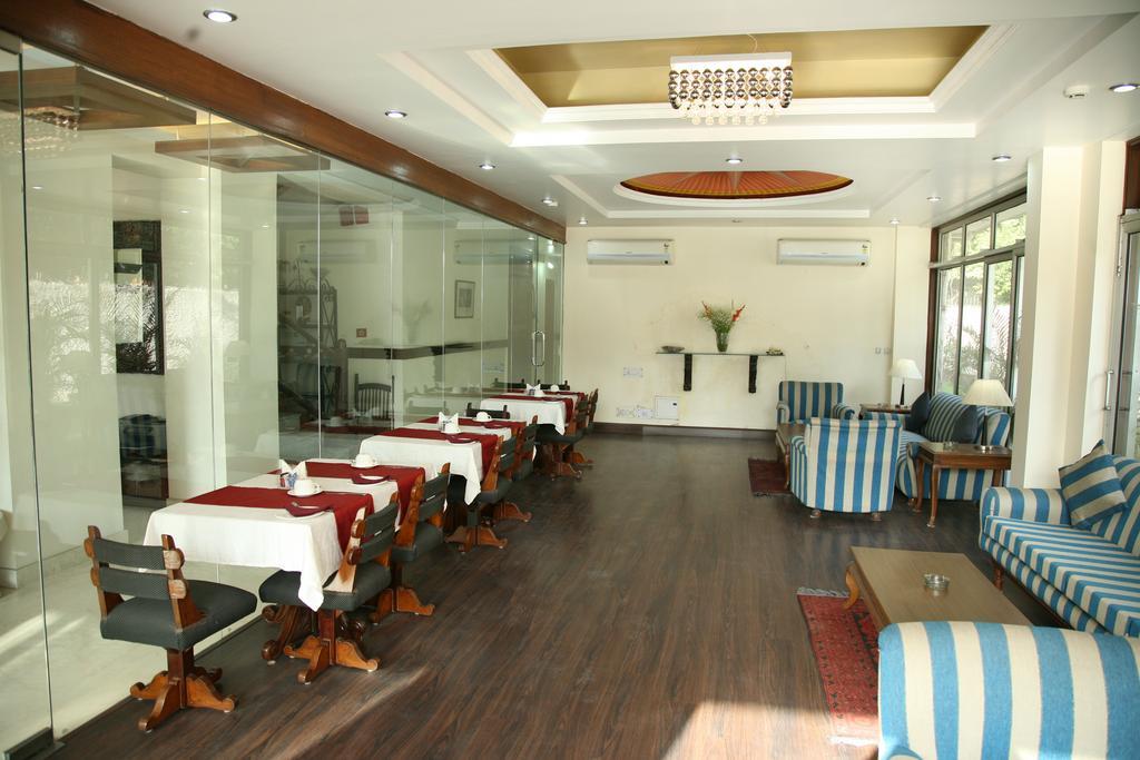 The Royal Residency Hotel Neu-Delhi Exterior foto