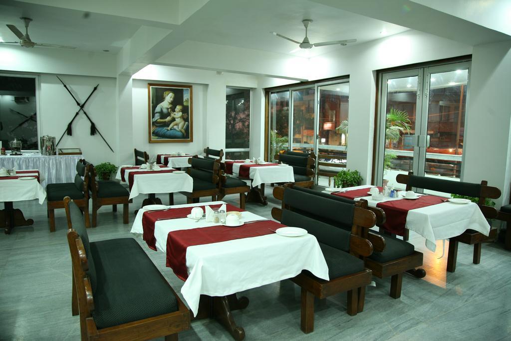 The Royal Residency Hotel Neu-Delhi Exterior foto